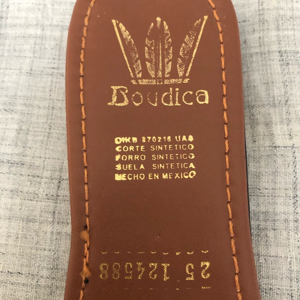 Boudica Black Flat Sandals - Picture 3 of 4